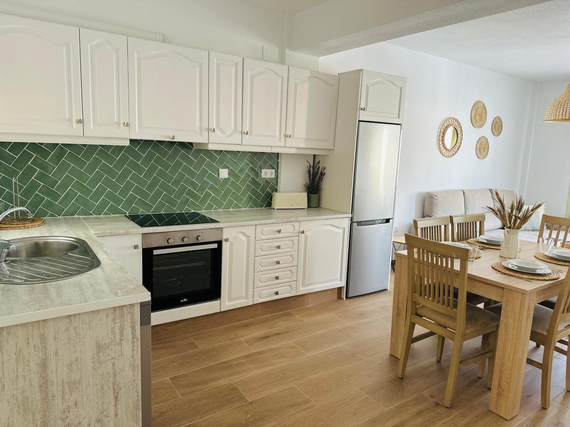 Precioso Apartamento De 3 Dormitorios Con Acceso Directo A La Playa Алтеа Екстер'єр фото