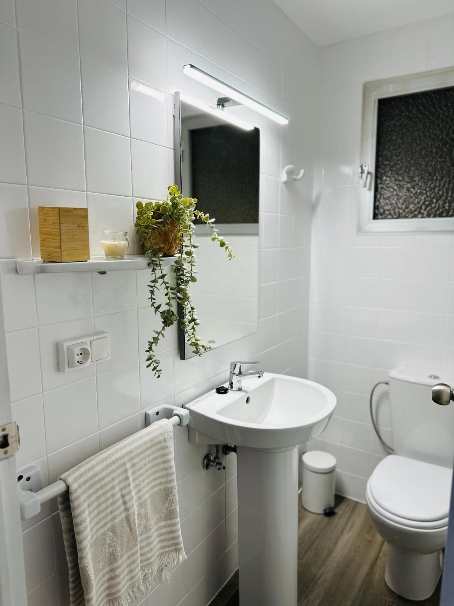 Precioso Apartamento De 3 Dormitorios Con Acceso Directo A La Playa Алтеа Екстер'єр фото